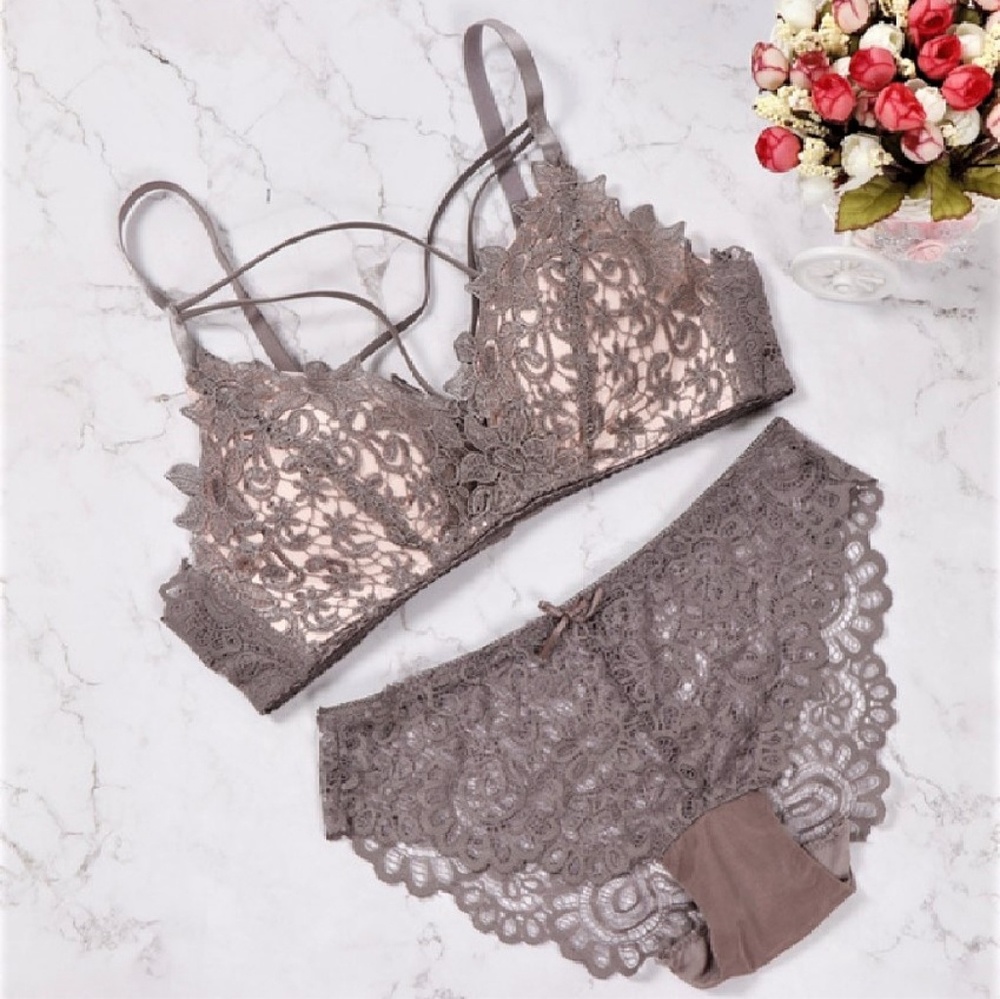 Matching Floral Bra Set